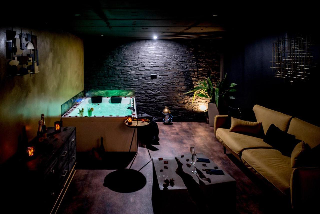 Love Suites & Spa "Le Loft" Avec Jacuzzi Privatif مُدي المظهر الخارجي الصورة