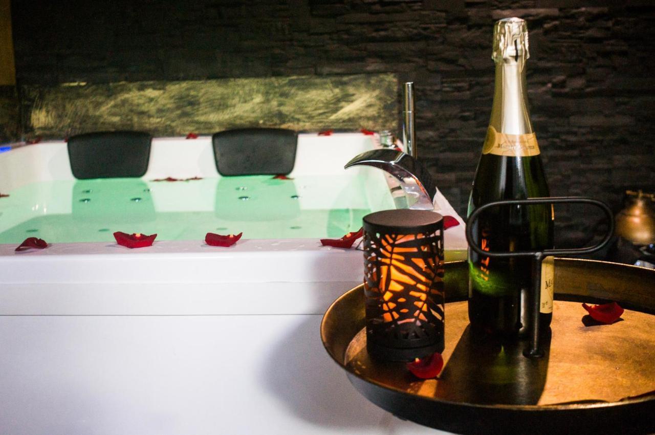 Love Suites & Spa "Le Loft" Avec Jacuzzi Privatif مُدي المظهر الخارجي الصورة