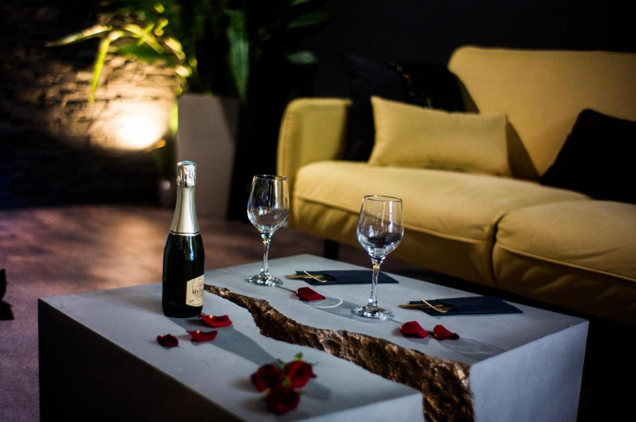 Love Suites & Spa "Le Loft" Avec Jacuzzi Privatif مُدي المظهر الخارجي الصورة